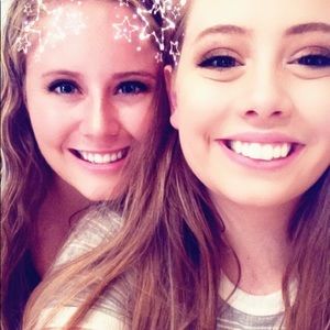 Meet your Posher, Elena